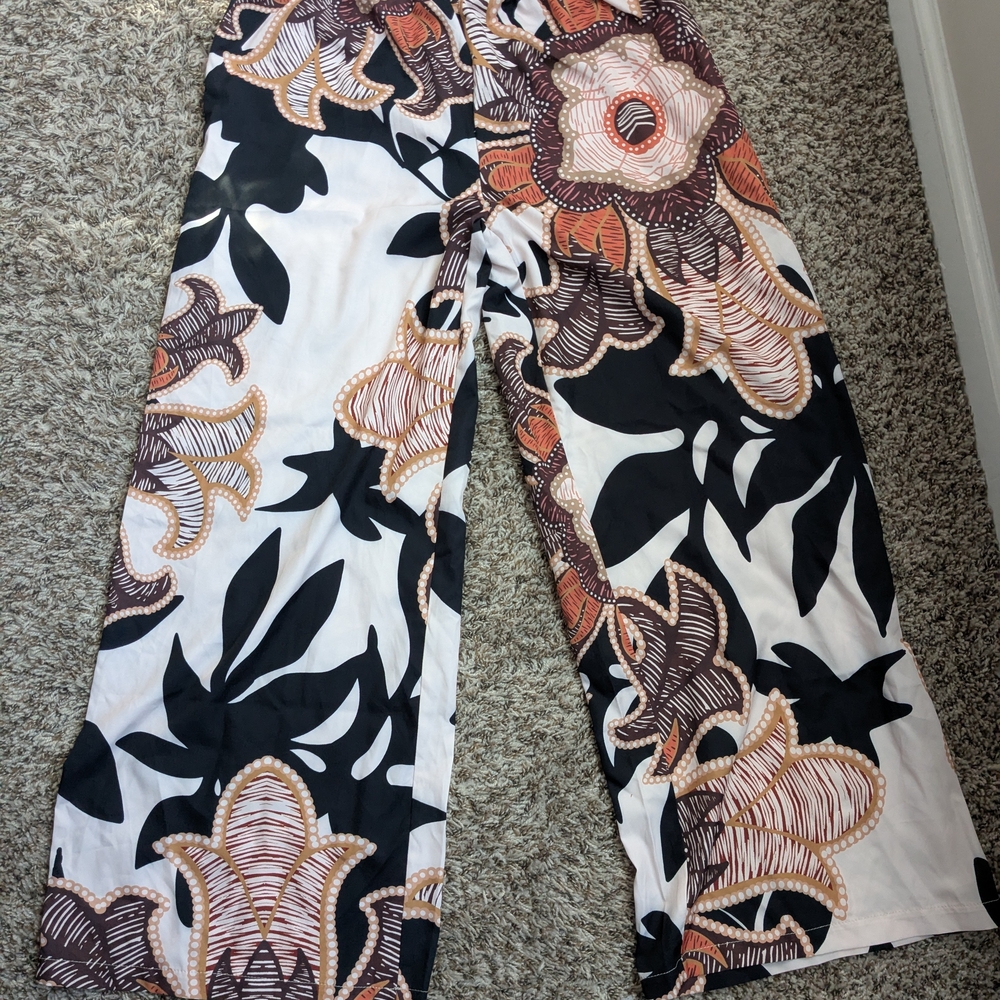 SHEIN Black and White Straight Leg Pants